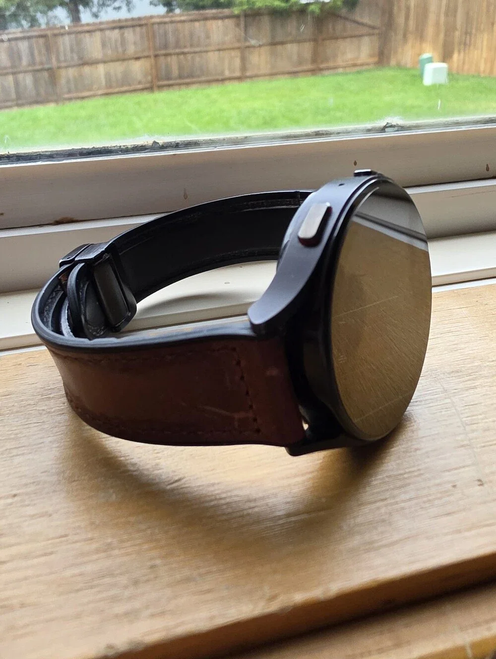 Black Smartwatch 5 LTE Capable with Brown Leather Band
